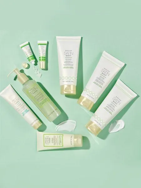 White Tea & Citrus Satin Body® Revitalizing Shea Scrub - Image 2