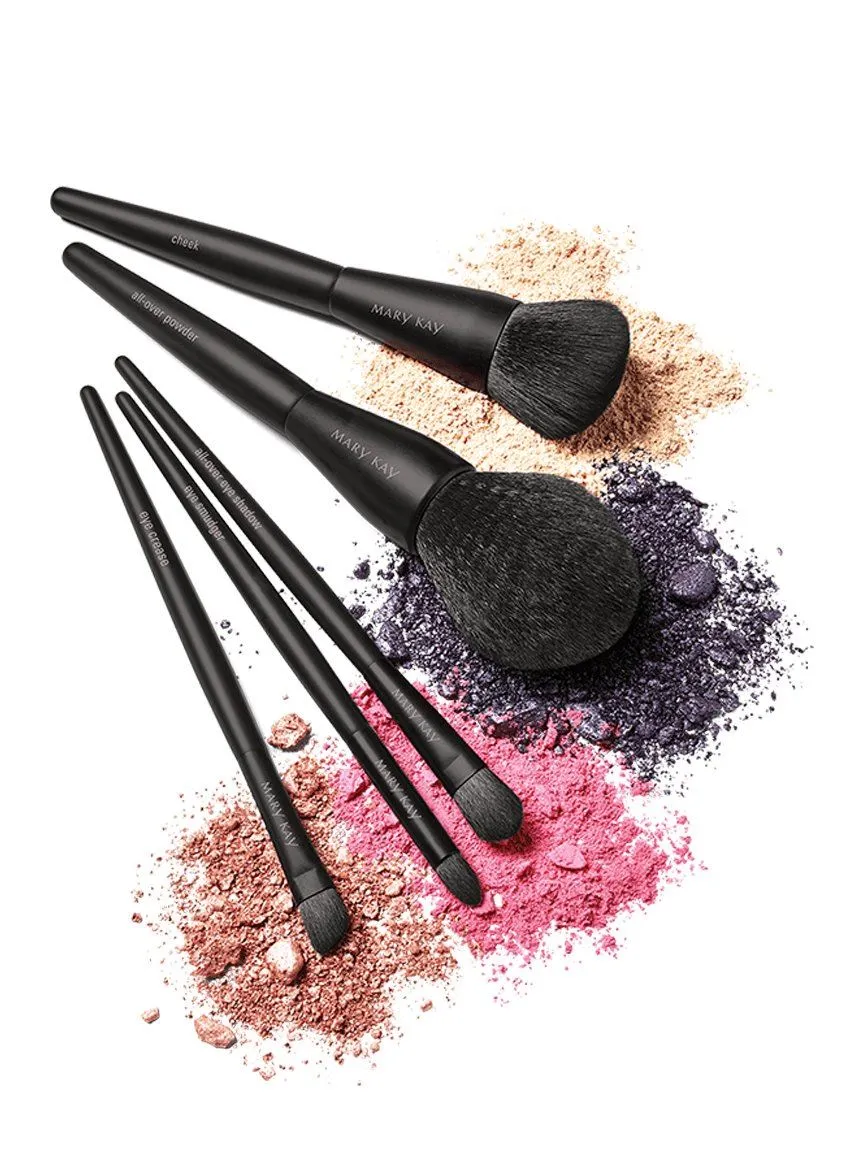 Mary Kay® Essential Brush Collection - Image 2