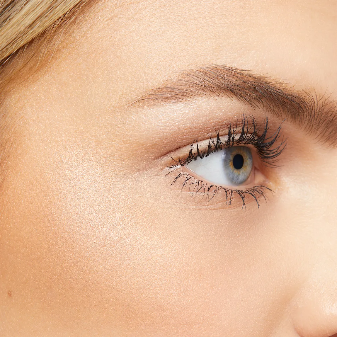 Special-Edition† Mary Kay® Illuminating Bronzer - Image 3